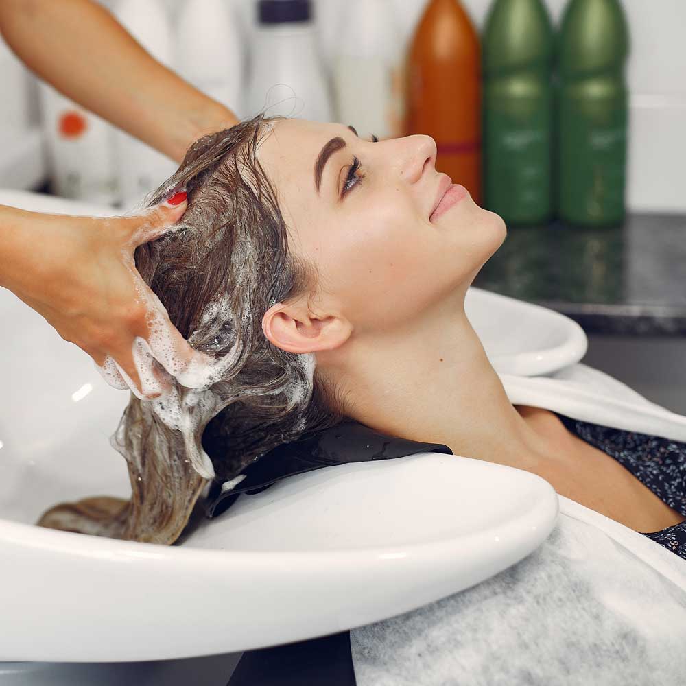 Pay a visit to a hairdresser to wash your hair after microblading