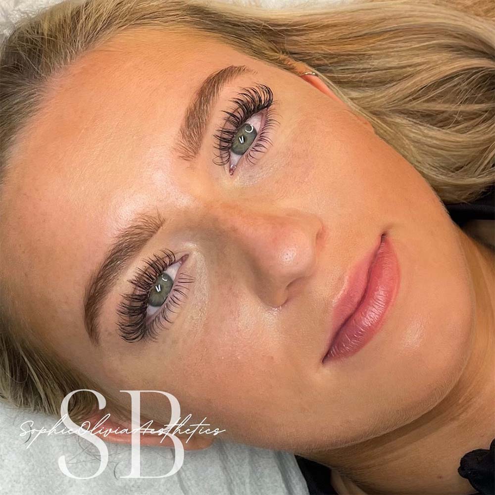 what are wispy wet look lash extensions