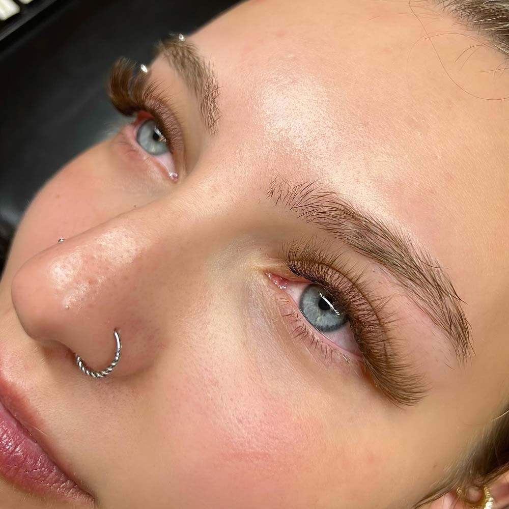 why choose brown eyelash extensions