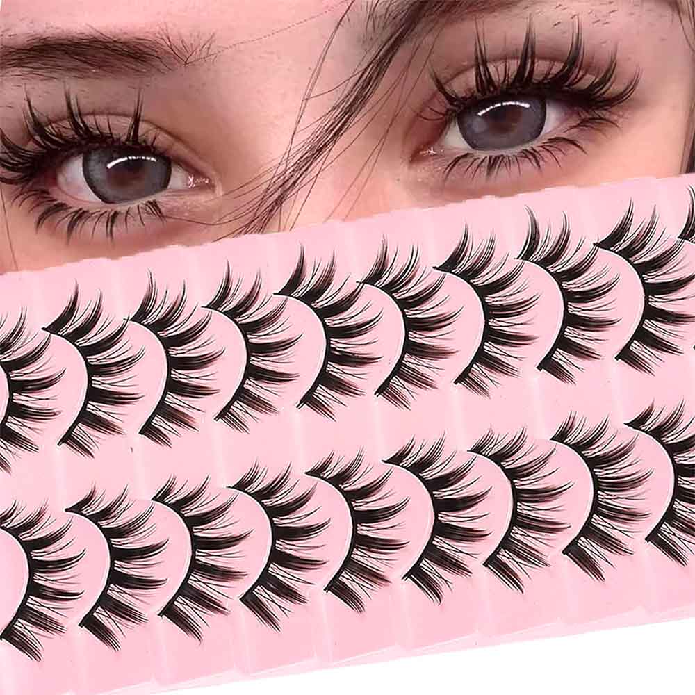 The 'Manga Lashes' Trend Is Taking Over TikTok — See Photos