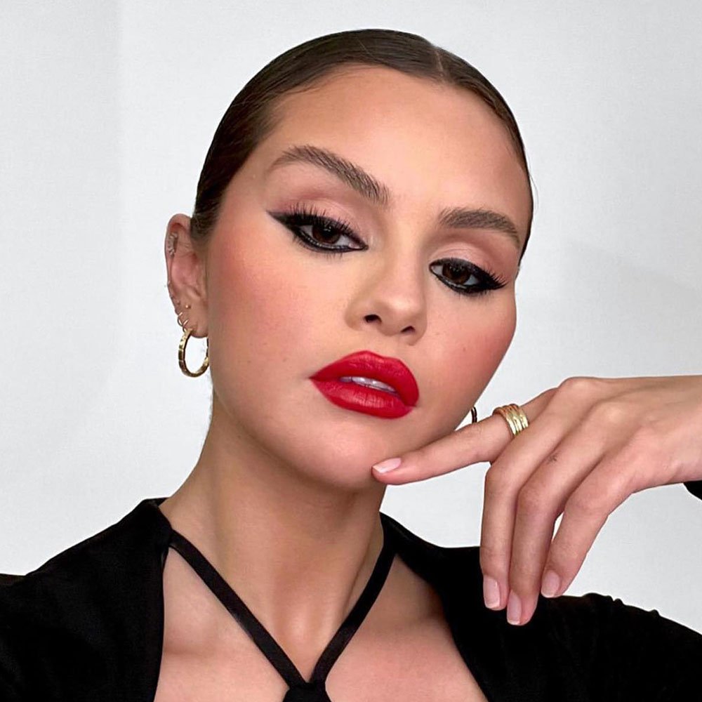 neutral undertone selena gomez